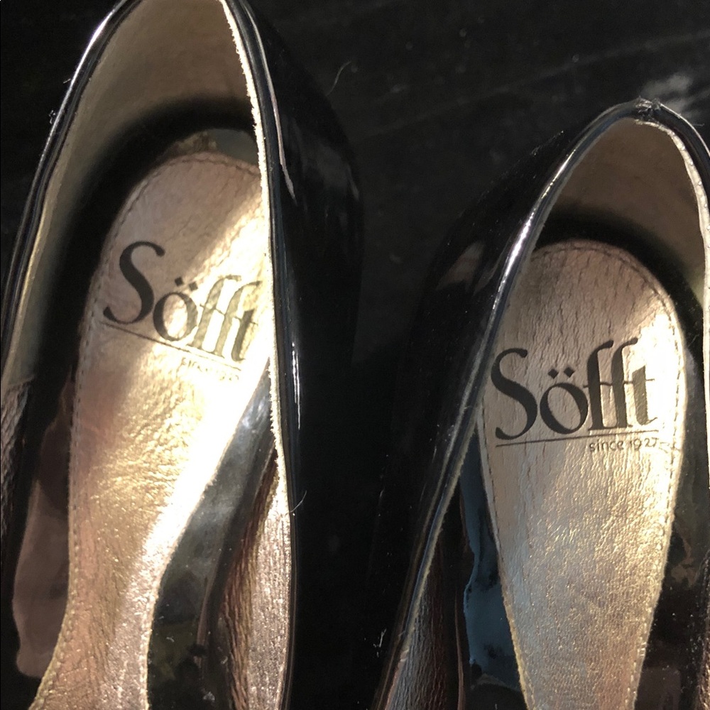 Sofft 3” patent leather heels Sz 7 blk - Picture 6 of 7